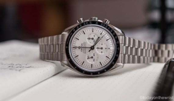 Omega Speedmaster Moonwatch Professional из золота Canopus